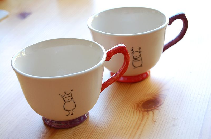 2 tea cups